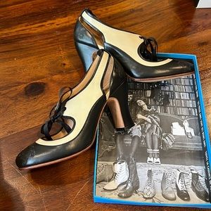 John Fluevog 8M black/natural